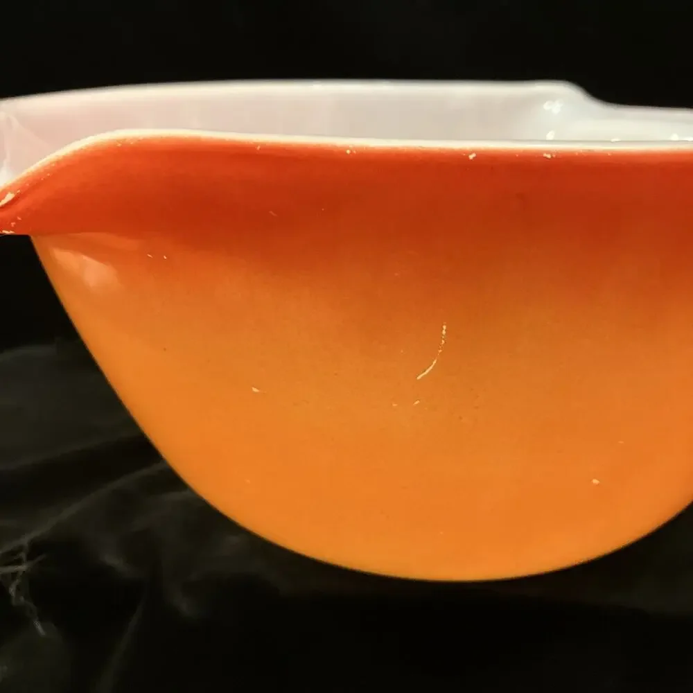 VTG Anchor Hocking Fire King Orange Ombre Cinderella Mixing Bowl Pour 2 Qt